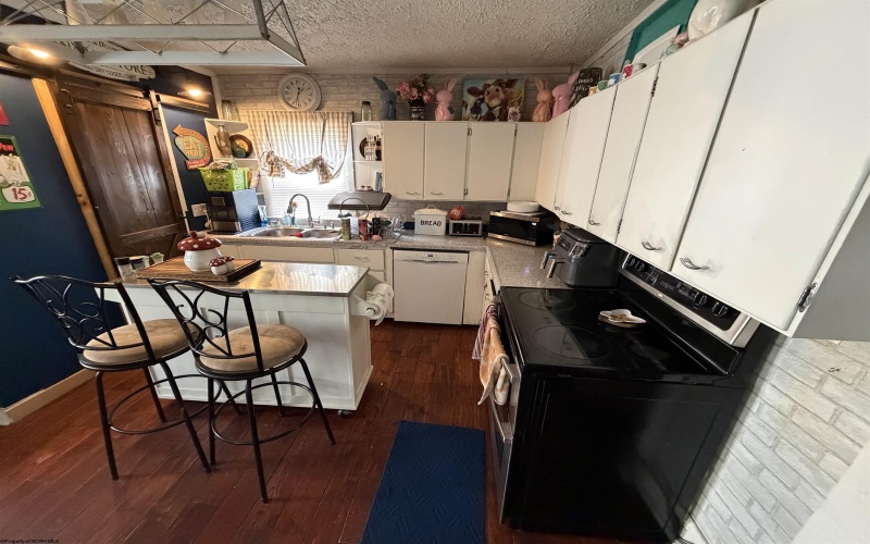 116 Union Street, Huttonsville, West Virginia 26273, 4 Bedrooms Bedrooms, 9 Rooms Rooms,2 BathroomsBathrooms,Single Family Detached,For Sale,Union,0,10166001 116 Union Street, Huttonsville, West Virginia 26273, 4 Bedrooms Bedrooms, 9 Rooms Rooms,2 BathroomsBathrooms,Single Family Detached,For Sale,Union,0,10166001