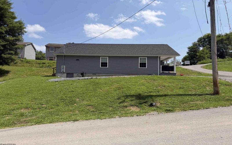 139 Montgomery Road, Weston, West Virginia 26452, 3 Bedrooms Bedrooms, 6 Rooms Rooms,2 BathroomsBathrooms,Single Family Detached,For Sale,Montgomery,0,10165998