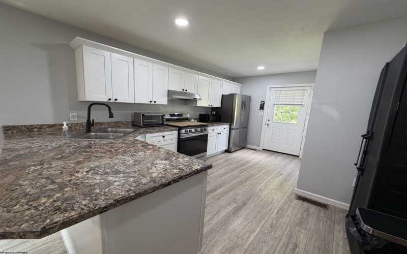 139 Montgomery Road, Weston, West Virginia 26452, 3 Bedrooms Bedrooms, 6 Rooms Rooms,2 BathroomsBathrooms,Single Family Detached,For Sale,Montgomery,0,10165998