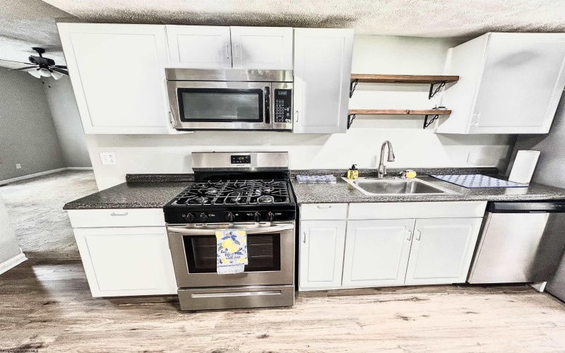 1229 15th Street, Clarksburg, West Virginia 26301, 2 Bedrooms Bedrooms, 6 Rooms Rooms,1 BathroomBathrooms,Single Family Detached,For Sale,15th,0,10165984 1229 15th Street, Clarksburg, West Virginia 26301, 2 Bedrooms Bedrooms, 6 Rooms Rooms,1 BathroomBathrooms,Single Family Detached,For Sale,15th,0,10165984