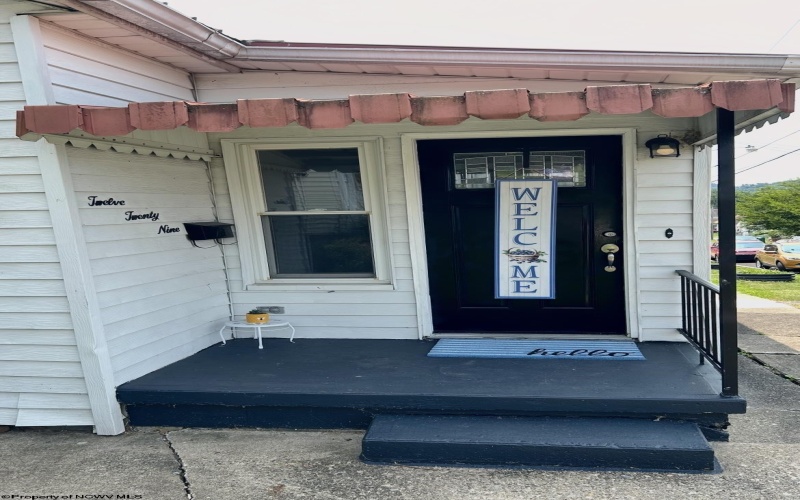 1229 15th Street, Clarksburg, West Virginia 26301, 2 Bedrooms Bedrooms, 6 Rooms Rooms,1 BathroomBathrooms,Single Family Detached,For Sale,15th,0,10165984 1229 15th Street, Clarksburg, West Virginia 26301, 2 Bedrooms Bedrooms, 6 Rooms Rooms,1 BathroomBathrooms,Single Family Detached,For Sale,15th,0,10165984