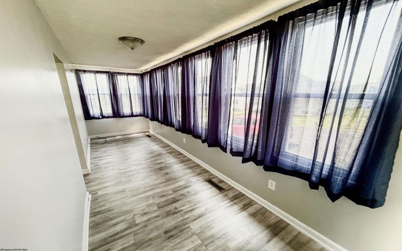 1229 15th Street, Clarksburg, West Virginia 26301, 2 Bedrooms Bedrooms, 6 Rooms Rooms,1 BathroomBathrooms,Single Family Detached,For Sale,15th,0,10165984 1229 15th Street, Clarksburg, West Virginia 26301, 2 Bedrooms Bedrooms, 6 Rooms Rooms,1 BathroomBathrooms,Single Family Detached,For Sale,15th,0,10165984