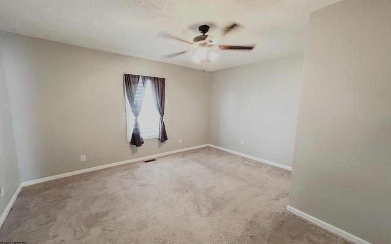 1229 15th Street, Clarksburg, West Virginia 26301, 2 Bedrooms Bedrooms, 6 Rooms Rooms,1 BathroomBathrooms,Single Family Detached,For Sale,15th,0,10165984 1229 15th Street, Clarksburg, West Virginia 26301, 2 Bedrooms Bedrooms, 6 Rooms Rooms,1 BathroomBathrooms,Single Family Detached,For Sale,15th,0,10165984