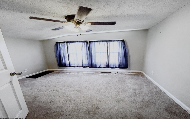 1229 15th Street, Clarksburg, West Virginia 26301, 2 Bedrooms Bedrooms, 6 Rooms Rooms,1 BathroomBathrooms,Single Family Detached,For Sale,15th,0,10165984 1229 15th Street, Clarksburg, West Virginia 26301, 2 Bedrooms Bedrooms, 6 Rooms Rooms,1 BathroomBathrooms,Single Family Detached,For Sale,15th,0,10165984