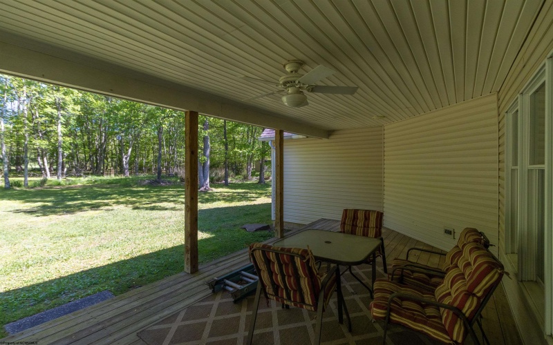 579 Black Cherry Drive, Fairmont, West Virginia 26554, 3 Bedrooms Bedrooms, 7 Rooms Rooms,2 BathroomsBathrooms,Single Family Detached,For Sale,Black Cherry,0,10165986