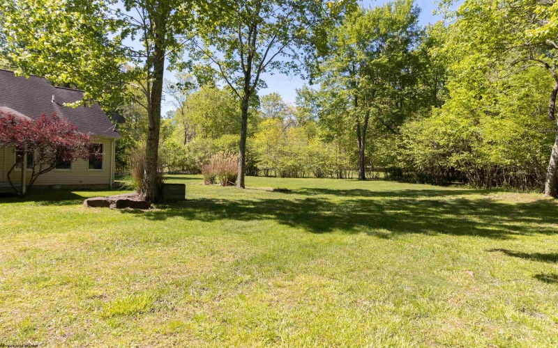 579 Black Cherry Drive, Fairmont, West Virginia 26554, 3 Bedrooms Bedrooms, 7 Rooms Rooms,2 BathroomsBathrooms,Single Family Detached,For Sale,Black Cherry,0,10165986