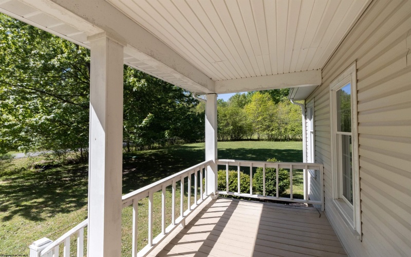 579 Black Cherry Drive, Fairmont, West Virginia 26554, 3 Bedrooms Bedrooms, 7 Rooms Rooms,2 BathroomsBathrooms,Single Family Detached,For Sale,Black Cherry,0,10165986