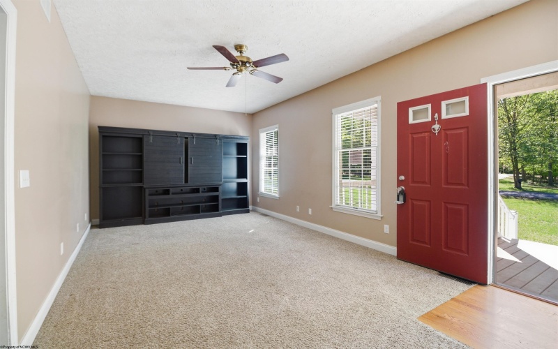579 Black Cherry Drive, Fairmont, West Virginia 26554, 3 Bedrooms Bedrooms, 7 Rooms Rooms,2 BathroomsBathrooms,Single Family Detached,For Sale,Black Cherry,0,10165986
