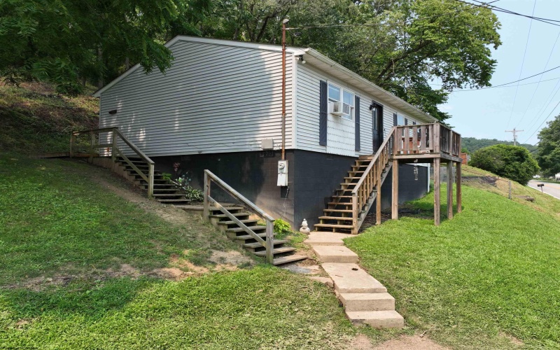 815 Laurel Drive, Mannington, West Virginia 26582, 3 Bedrooms Bedrooms, 8 Rooms Rooms,1 BathroomBathrooms,Single Family Detached,For Sale,Laurel,0,10165985