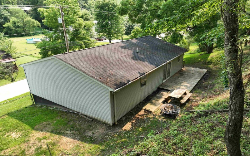 815 Laurel Drive, Mannington, West Virginia 26582, 3 Bedrooms Bedrooms, 8 Rooms Rooms,1 BathroomBathrooms,Single Family Detached,For Sale,Laurel,0,10165985