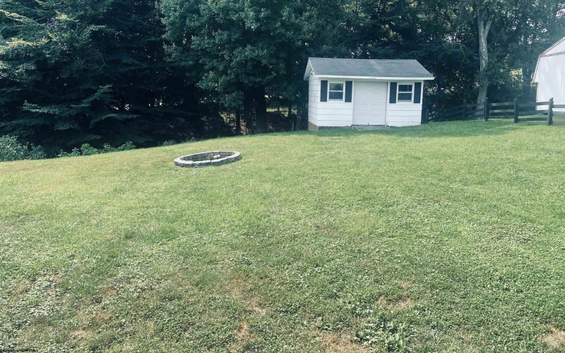 5032 Garfield Street, Clarksburg, West Virginia 26301, 2 Bedrooms Bedrooms, 5 Rooms Rooms,3 BathroomsBathrooms,Single Family Detached,For Sale,Garfield,0,10165991