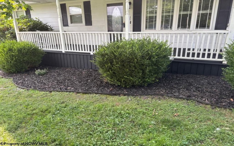 5032 Garfield Street, Clarksburg, West Virginia 26301, 2 Bedrooms Bedrooms, 5 Rooms Rooms,3 BathroomsBathrooms,Single Family Detached,For Sale,Garfield,0,10165991