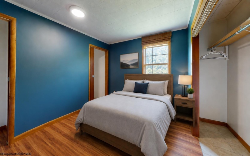 425 Bridge Street, Fairmont, West Virginia 26554, 1 Bedroom Bedrooms, 3 Rooms Rooms,1 BathroomBathrooms,Single Family Detached,For Sale,Bridge,0,10166014