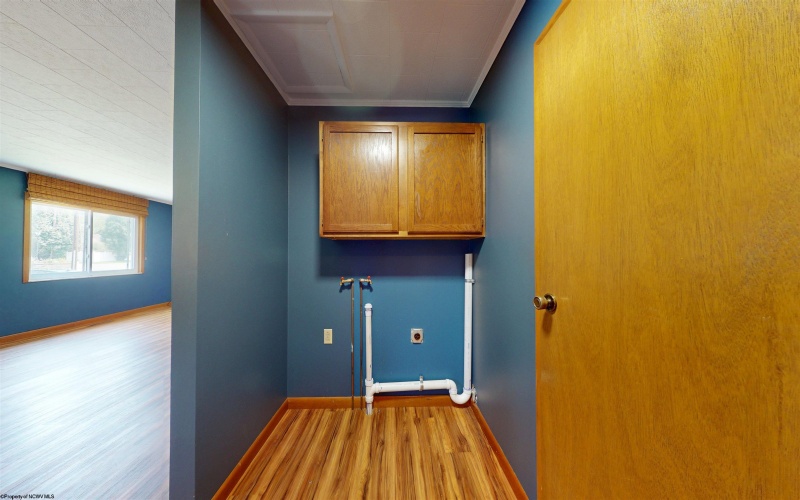 425 Bridge Street, Fairmont, West Virginia 26554, 1 Bedroom Bedrooms, 3 Rooms Rooms,1 BathroomBathrooms,Single Family Detached,For Sale,Bridge,0,10166014