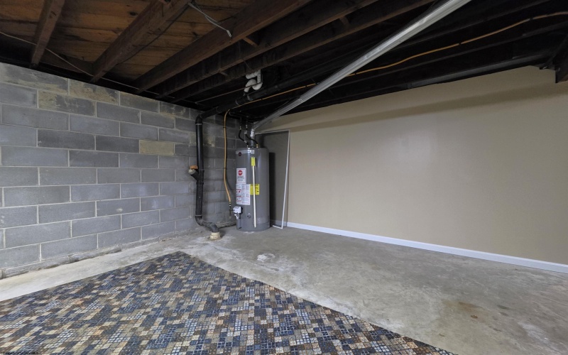 3322 Fairmont Avenue, Fairmont, West Virginia 26554, 3 Bedrooms Bedrooms, 6 Rooms Rooms,1 BathroomBathrooms,Single Family Detached,For Sale,Fairmont,0,10166010