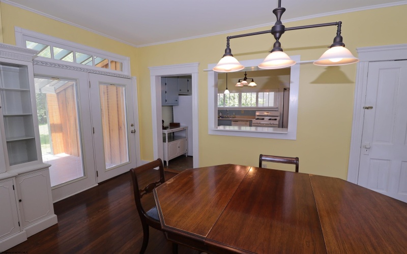121 Earle Street, Elkins, West Virginia 26241, 3 Bedrooms Bedrooms, 8 Rooms Rooms,3 BathroomsBathrooms,Single Family Detached,For Sale,Earle,0,10166002