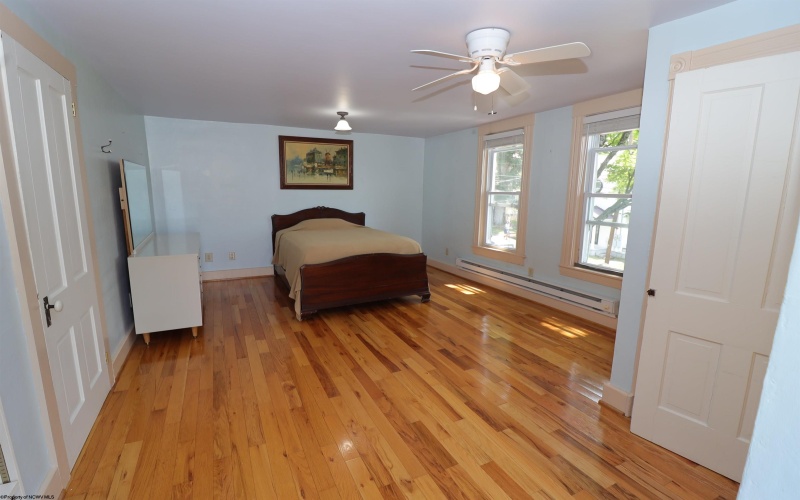 121 Earle Street, Elkins, West Virginia 26241, 3 Bedrooms Bedrooms, 8 Rooms Rooms,3 BathroomsBathrooms,Single Family Detached,For Sale,Earle,0,10166002