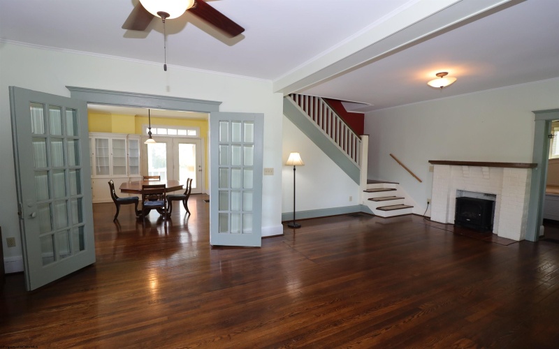 121 Earle Street, Elkins, West Virginia 26241, 3 Bedrooms Bedrooms, 8 Rooms Rooms,3 BathroomsBathrooms,Single Family Detached,For Sale,Earle,0,10166002