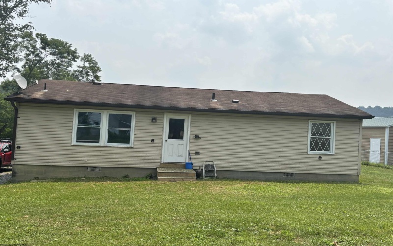 98 Second Street, Belington, West Virginia 26250, 3 Bedrooms Bedrooms, 6 Rooms Rooms,1 BathroomBathrooms,Single Family Detached,For Sale,Second,0,10166007