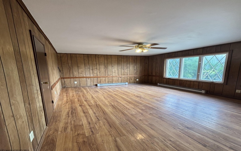 98 Second Street, Belington, West Virginia 26250, 3 Bedrooms Bedrooms, 6 Rooms Rooms,1 BathroomBathrooms,Single Family Detached,For Sale,Second,0,10166007