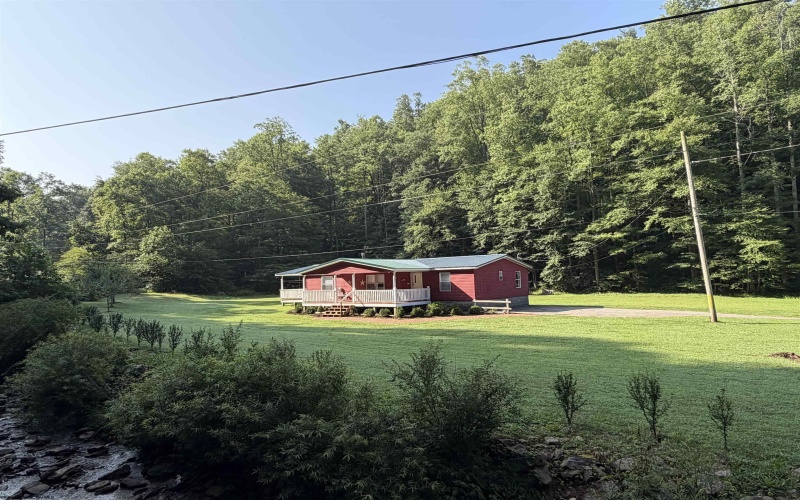 1704 Holly River Road, Webster Springs, West Virginia 26288, 3 Bedrooms Bedrooms, 6 Rooms Rooms,2 BathroomsBathrooms,Single Family Detached,For Sale,Holly River,0,10166015