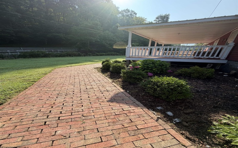 1704 Holly River Road, Webster Springs, West Virginia 26288, 3 Bedrooms Bedrooms, 6 Rooms Rooms,2 BathroomsBathrooms,Single Family Detached,For Sale,Holly River,0,10166015