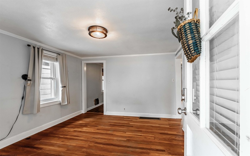 646 Hayes Street, Morgantown, West Virginia 26501, 2 Bedrooms Bedrooms, 6 Rooms Rooms,1 BathroomBathrooms,Single Family Detached,For Sale,Hayes,0,10166021 646 Hayes Street, Morgantown, West Virginia 26501, 2 Bedrooms Bedrooms, 6 Rooms Rooms,1 BathroomBathrooms,Single Family Detached,For Sale,Hayes,0,10166021