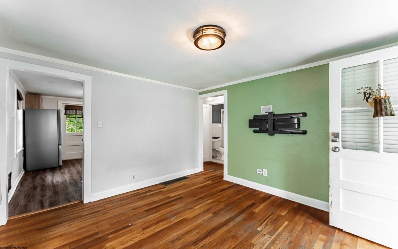646 Hayes Street, Morgantown, West Virginia 26501, 2 Bedrooms Bedrooms, 6 Rooms Rooms,1 BathroomBathrooms,Single Family Detached,For Sale,Hayes,0,10166021 646 Hayes Street, Morgantown, West Virginia 26501, 2 Bedrooms Bedrooms, 6 Rooms Rooms,1 BathroomBathrooms,Single Family Detached,For Sale,Hayes,0,10166021