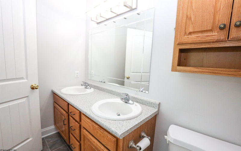 1010 Canyon Drive, Morgantown, West Virginia 26508, 2 Bedrooms Bedrooms, 5 Rooms Rooms,2 BathroomsBathrooms,Single Family Attached,For Sale,Canyon,0,10166017