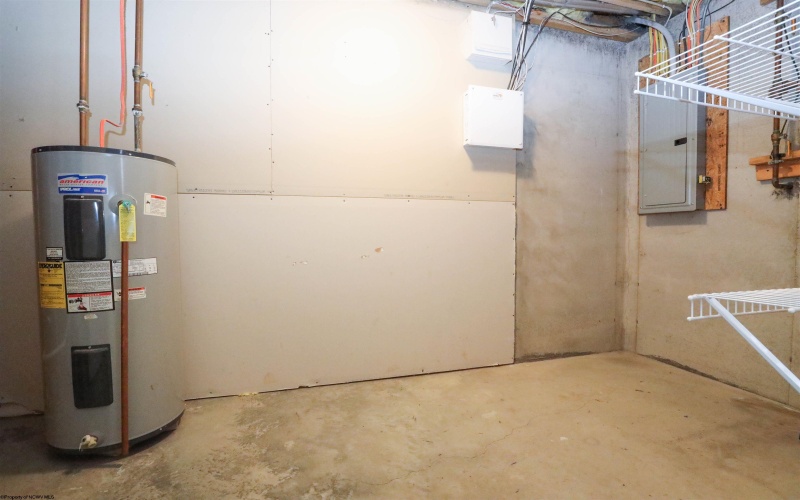 1010 Canyon Drive, Morgantown, West Virginia 26508, 2 Bedrooms Bedrooms, 5 Rooms Rooms,2 BathroomsBathrooms,Single Family Attached,For Sale,Canyon,0,10166017