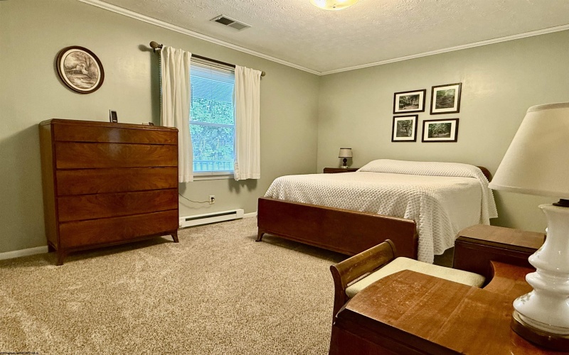 390 Herald Drive, Fairmont, West Virginia 26554, 3 Bedrooms Bedrooms, 6 Rooms Rooms,2 BathroomsBathrooms,Single Family Detached,For Sale,Herald,0,10166016