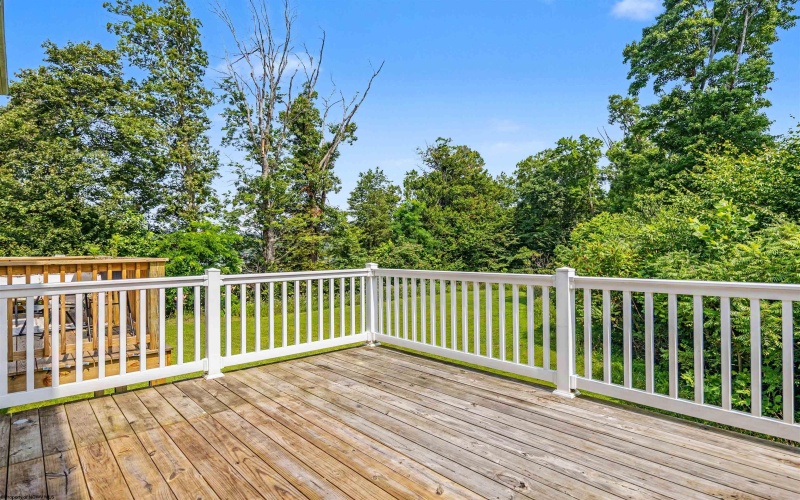 528 Turquoise Lane, Morgantown, West Virginia 26508, 3 Bedrooms Bedrooms, 7 Rooms Rooms,2 BathroomsBathrooms,Single Family Attached,For Sale,Turquoise,0,10166040