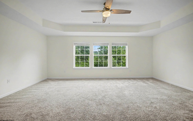 528 Turquoise Lane, Morgantown, West Virginia 26508, 3 Bedrooms Bedrooms, 7 Rooms Rooms,2 BathroomsBathrooms,Single Family Attached,For Sale,Turquoise,0,10166040