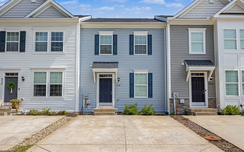 528 Turquoise Lane, Morgantown, West Virginia 26508, 3 Bedrooms Bedrooms, 7 Rooms Rooms,2 BathroomsBathrooms,Single Family Attached,For Sale,Turquoise,0,10166040