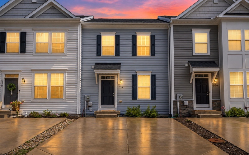 528 Turquoise Lane, Morgantown, West Virginia 26508, 3 Bedrooms Bedrooms, 7 Rooms Rooms,2 BathroomsBathrooms,Single Family Attached,For Sale,Turquoise,0,10166040