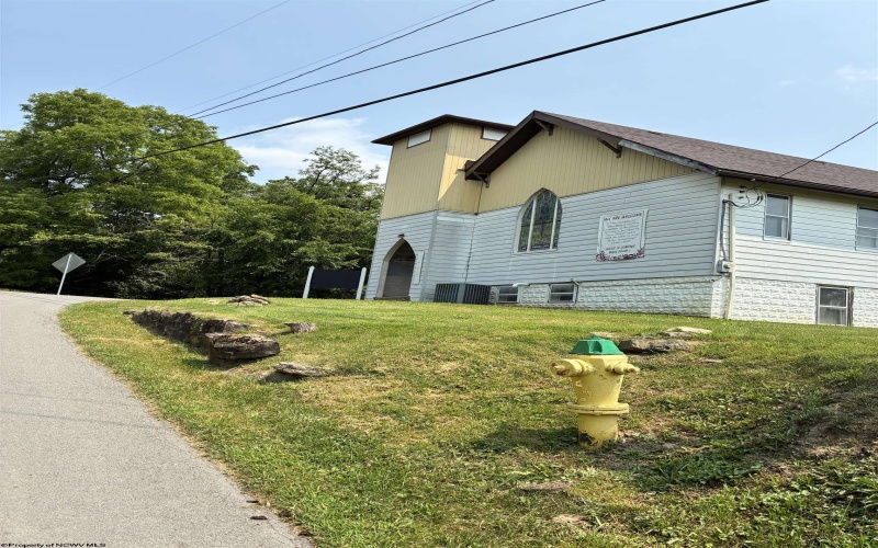 1276 HOULT Road, Fairmont, West Virginia 26554, 0 , 0 ,0,Commercial (for Sale),For Sale,HOULT,0,10166038