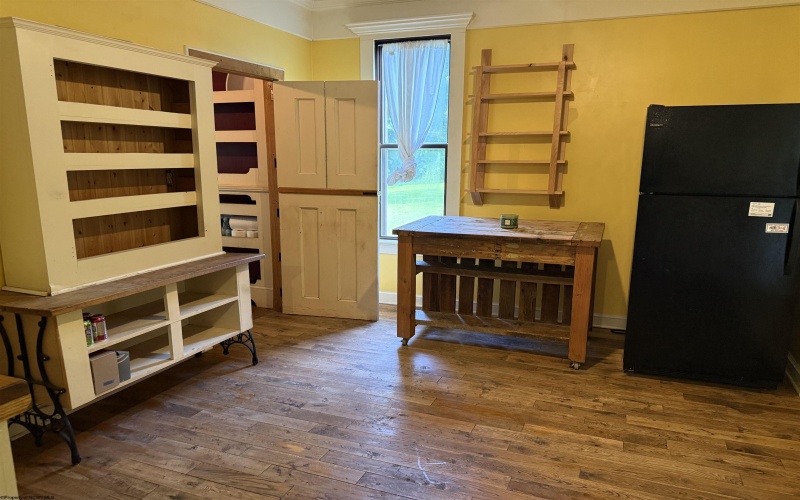 320 Tunnelton Street, Kingwood, West Virginia 26537, 3 Bedrooms Bedrooms, 8 Rooms Rooms,1 BathroomBathrooms,Single Family Detached,For Sale,Tunnelton,0,10166045 320 Tunnelton Street, Kingwood, West Virginia 26537, 3 Bedrooms Bedrooms, 8 Rooms Rooms,1 BathroomBathrooms,Single Family Detached,For Sale,Tunnelton,0,10166045