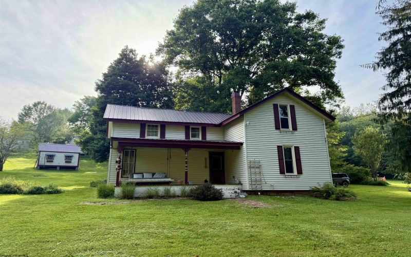 320 Tunnelton Street, Kingwood, West Virginia 26537, 3 Bedrooms Bedrooms, 8 Rooms Rooms,1 BathroomBathrooms,Single Family Detached,For Sale,Tunnelton,0,10166045 320 Tunnelton Street, Kingwood, West Virginia 26537, 3 Bedrooms Bedrooms, 8 Rooms Rooms,1 BathroomBathrooms,Single Family Detached,For Sale,Tunnelton,0,10166045