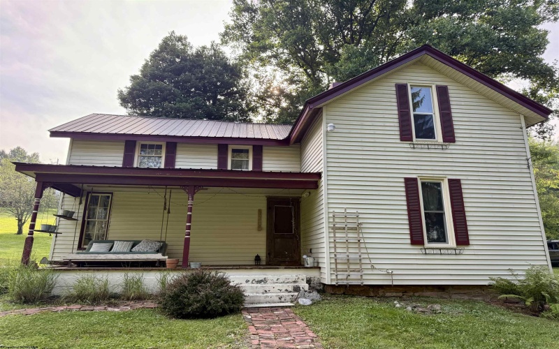 320 Tunnelton Street, Kingwood, West Virginia 26537, 3 Bedrooms Bedrooms, 8 Rooms Rooms,1 BathroomBathrooms,Single Family Detached,For Sale,Tunnelton,0,10166045 320 Tunnelton Street, Kingwood, West Virginia 26537, 3 Bedrooms Bedrooms, 8 Rooms Rooms,1 BathroomBathrooms,Single Family Detached,For Sale,Tunnelton,0,10166045