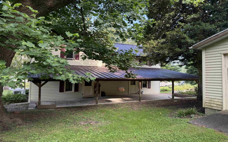 320 Tunnelton Street, Kingwood, West Virginia 26537, 3 Bedrooms Bedrooms, 8 Rooms Rooms,1 BathroomBathrooms,Single Family Detached,For Sale,Tunnelton,0,10166045 320 Tunnelton Street, Kingwood, West Virginia 26537, 3 Bedrooms Bedrooms, 8 Rooms Rooms,1 BathroomBathrooms,Single Family Detached,For Sale,Tunnelton,0,10166045