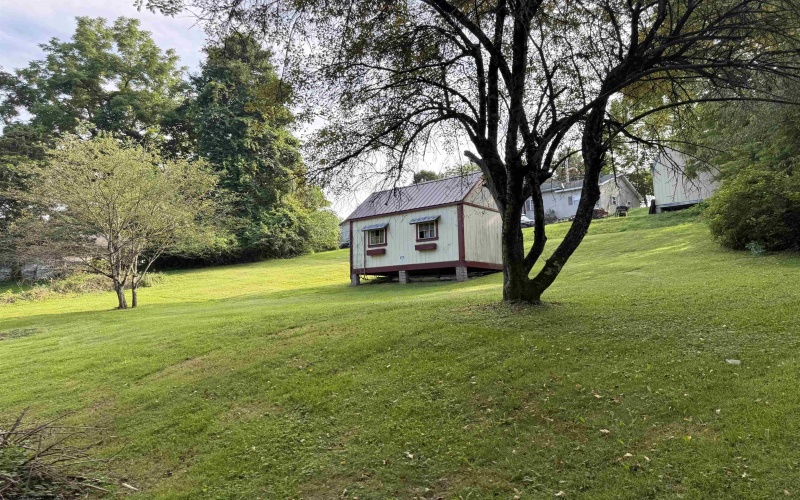 320 Tunnelton Street, Kingwood, West Virginia 26537, 3 Bedrooms Bedrooms, 8 Rooms Rooms,1 BathroomBathrooms,Single Family Detached,For Sale,Tunnelton,0,10166045 320 Tunnelton Street, Kingwood, West Virginia 26537, 3 Bedrooms Bedrooms, 8 Rooms Rooms,1 BathroomBathrooms,Single Family Detached,For Sale,Tunnelton,0,10166045