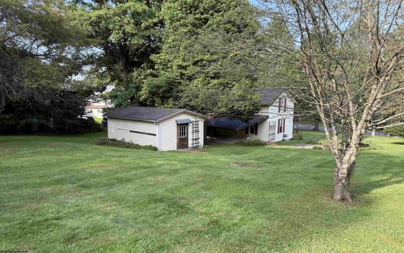 320 Tunnelton Street, Kingwood, West Virginia 26537, 3 Bedrooms Bedrooms, 8 Rooms Rooms,1 BathroomBathrooms,Single Family Detached,For Sale,Tunnelton,0,10166045 320 Tunnelton Street, Kingwood, West Virginia 26537, 3 Bedrooms Bedrooms, 8 Rooms Rooms,1 BathroomBathrooms,Single Family Detached,For Sale,Tunnelton,0,10166045