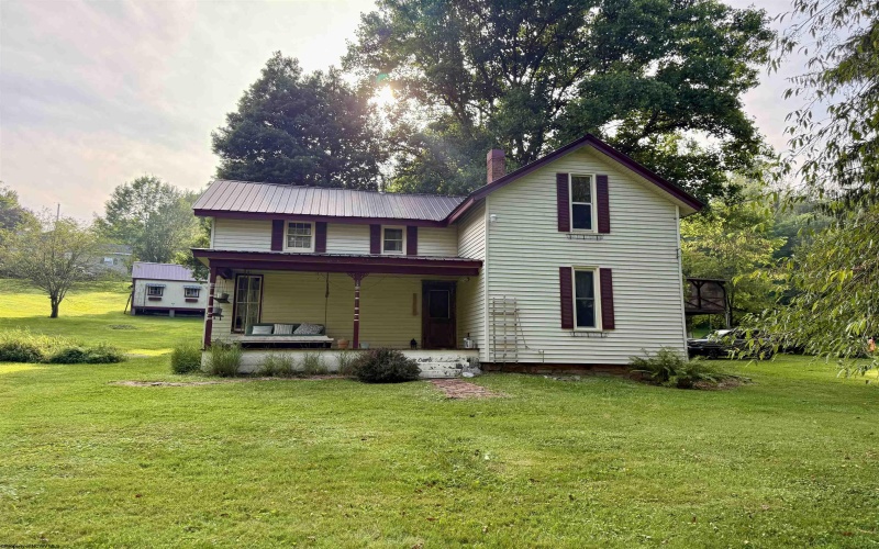 320 Tunnelton Street, Kingwood, West Virginia 26537, 3 Bedrooms Bedrooms, 8 Rooms Rooms,1 BathroomBathrooms,Single Family Detached,For Sale,Tunnelton,0,10166045 320 Tunnelton Street, Kingwood, West Virginia 26537, 3 Bedrooms Bedrooms, 8 Rooms Rooms,1 BathroomBathrooms,Single Family Detached,For Sale,Tunnelton,0,10166045