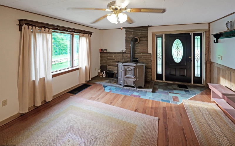 26032 Veterans Memorial Highway, Terra Alta, West Virginia 26764, 4 Bedrooms Bedrooms, 49 Rooms Rooms,3 BathroomsBathrooms,Single Family Detached,For Sale,Veterans Memorial,0,10166042