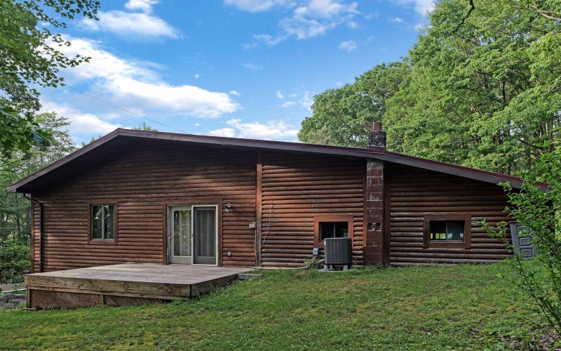 26032 Veterans Memorial Highway, Terra Alta, West Virginia 26764, 4 Bedrooms Bedrooms, 49 Rooms Rooms,3 BathroomsBathrooms,Single Family Detached,For Sale,Veterans Memorial,0,10166042