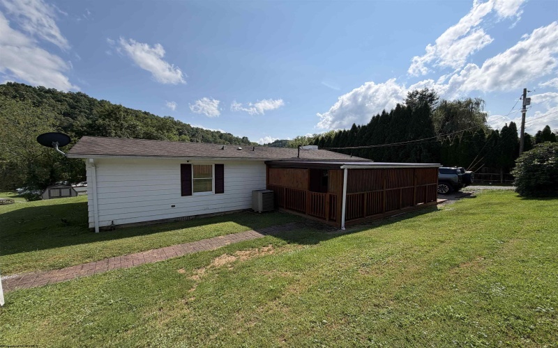 38 Hollister Drive, Beverly, West Virginia 26253, 3 Bedrooms Bedrooms, 7 Rooms Rooms,1 BathroomBathrooms,Single Family Detached,For Sale,Hollister,0,10166027