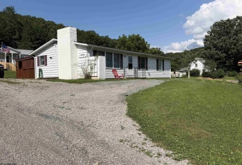 38 Hollister Drive, Beverly, West Virginia 26253, 3 Bedrooms Bedrooms, 7 Rooms Rooms,1 BathroomBathrooms,Single Family Detached,For Sale,Hollister,0,10166027