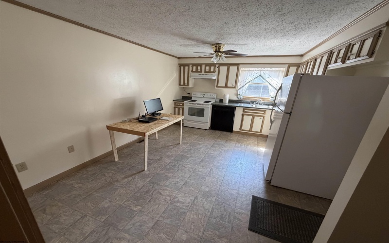 38 Hollister Drive, Beverly, West Virginia 26253, 3 Bedrooms Bedrooms, 7 Rooms Rooms,1 BathroomBathrooms,Single Family Detached,For Sale,Hollister,0,10166027