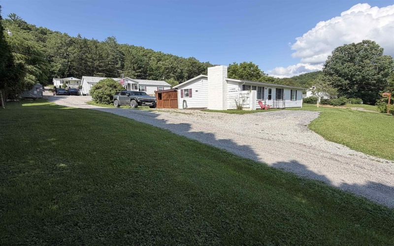 38 Hollister Drive, Beverly, West Virginia 26253, 3 Bedrooms Bedrooms, 7 Rooms Rooms,1 BathroomBathrooms,Single Family Detached,For Sale,Hollister,0,10166027