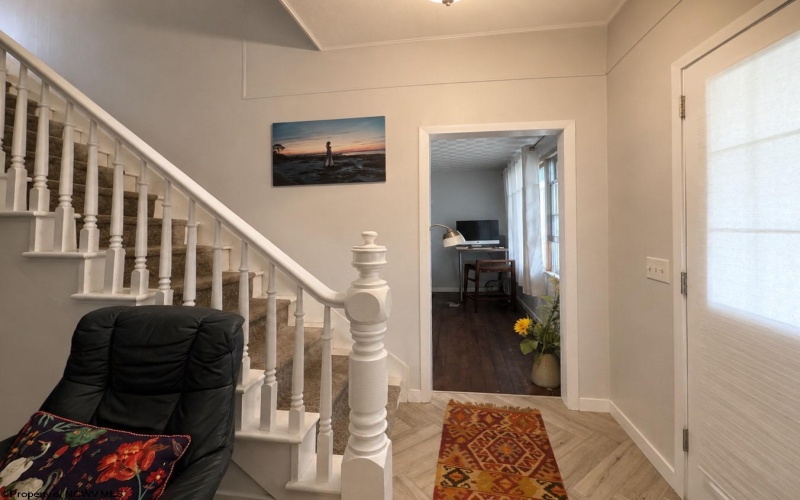 579 Kent Avenue, Davis, West Virginia 26260, 4 Bedrooms Bedrooms, 9 Rooms Rooms,2 BathroomsBathrooms,Single Family Detached,For Sale,Kent,0,10166037